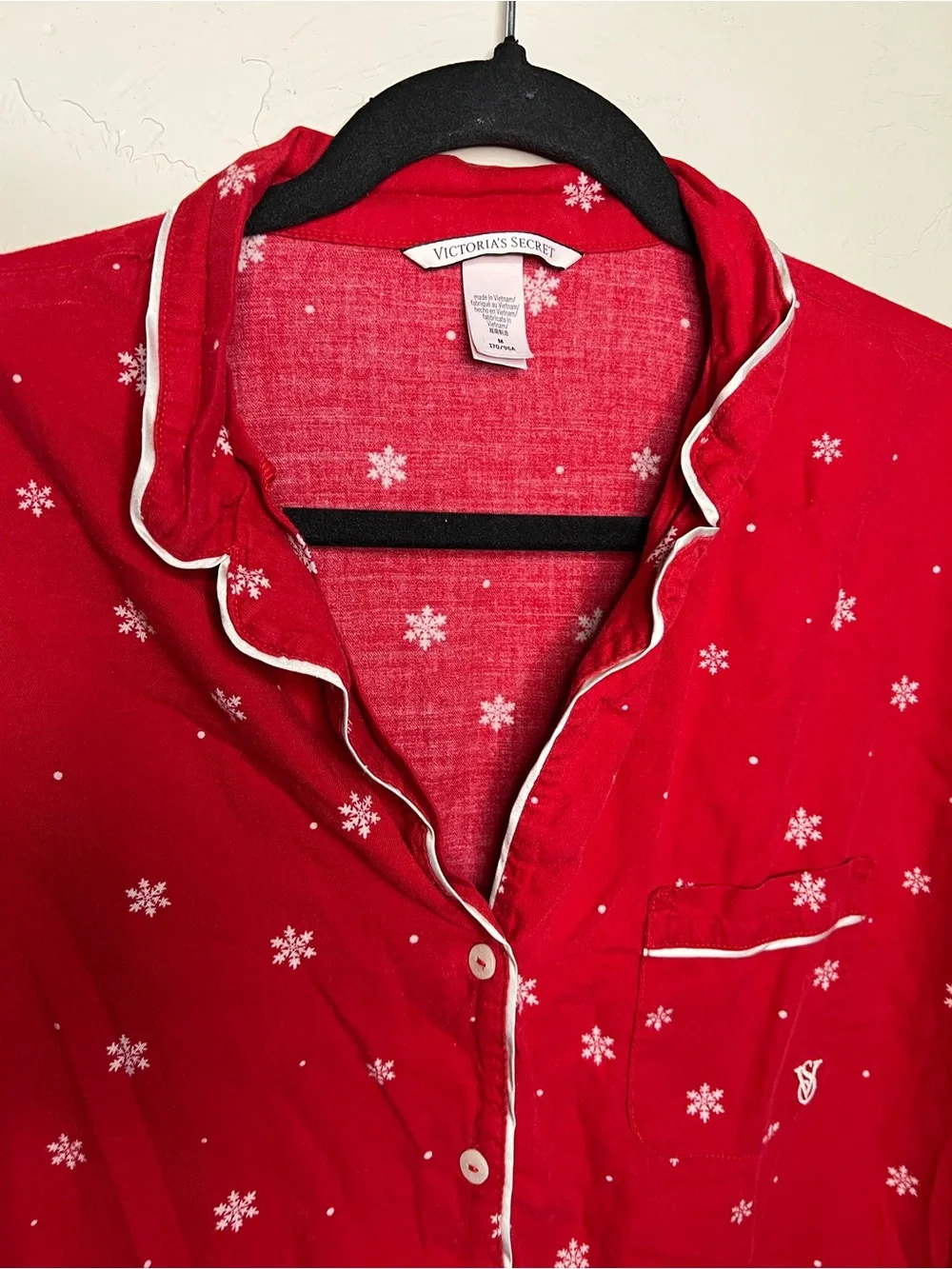 Victoria’s Secret Lipstick Red White Snowflake Short Sleeve Flannel Pajama Set